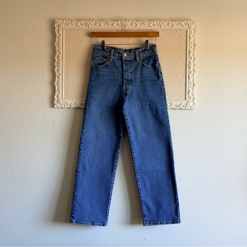 Levi’s Ribcage Straight Ankle Jeans